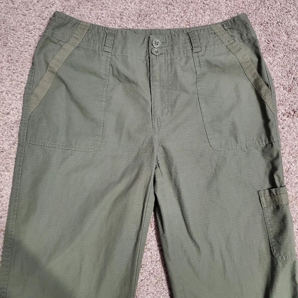 🔥 Liz Wear By Liz Claiborne Cargo Capris 6 - Picture 2 of 9